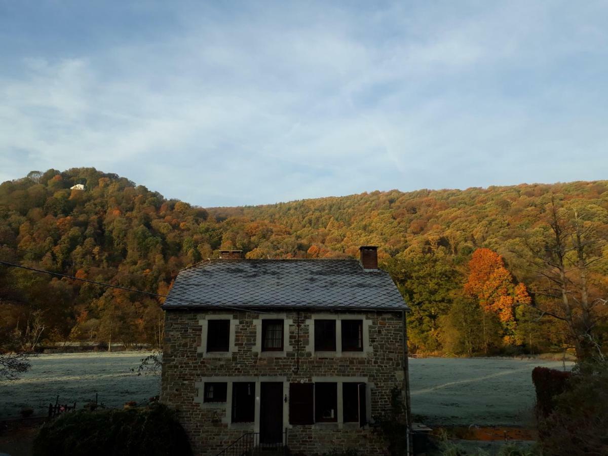 Bed & Breakfast Vallee De L'Ourthe Marcourt Bagian luar foto